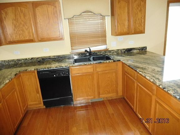 3rd image of 21459 Abbey Ln