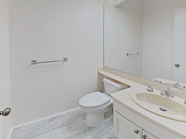 22525 Sherman Way #807 — Photo 17