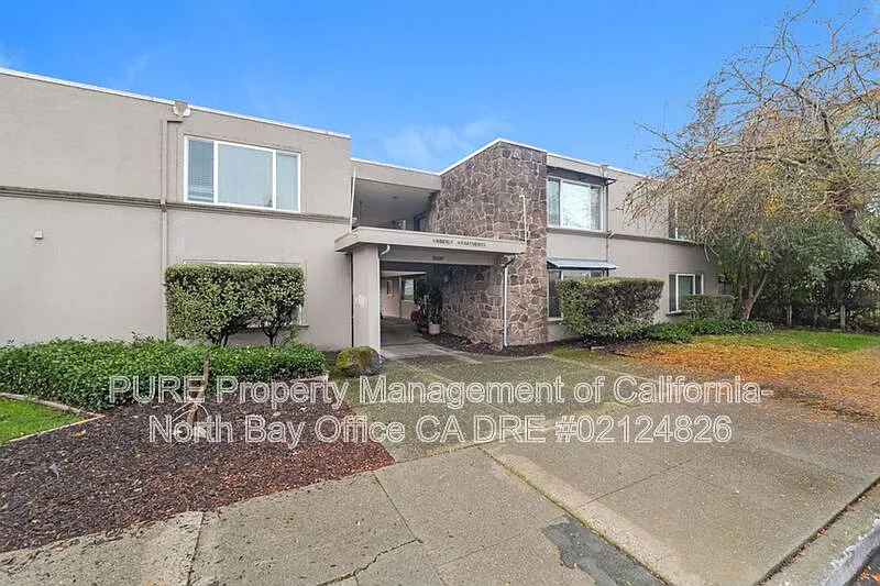 Building Photo - 2120 Sonoma Ave #3