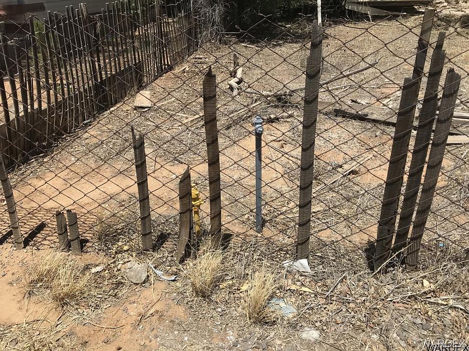 2nd image of 3699 E Devlin Ave