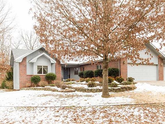 4th image of 4 Dunbarton Ln