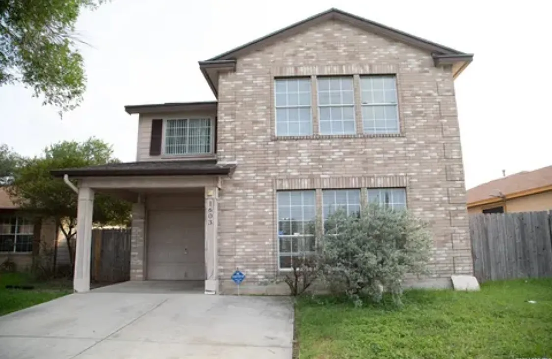 3 bed, 2.5 bath, 1320 sqft, $1,500 — Photo 1