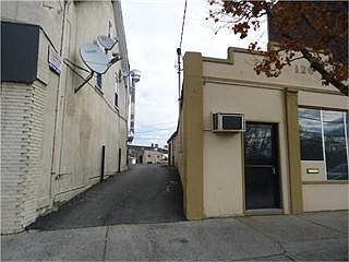 2nd image of 120 Orange Ave
