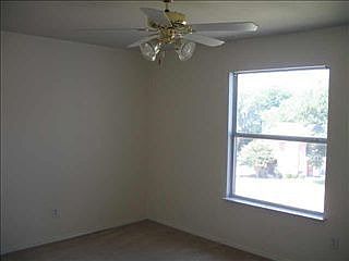 4th image of 3912 Brandon Park Dr