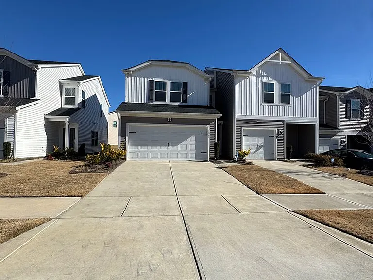 1066 Plumcrest Dr — Photo 2