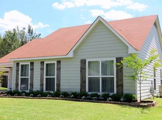 430 Olympic Dr, Flowood, MS 39232