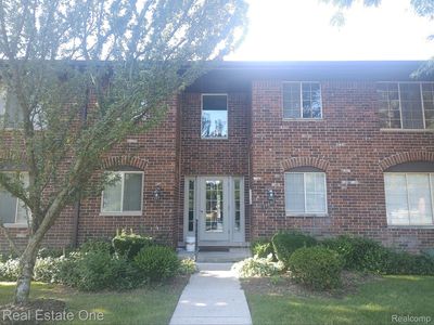19601 W Twelve Mile Rd APT 103, Southfield, MI, 48076