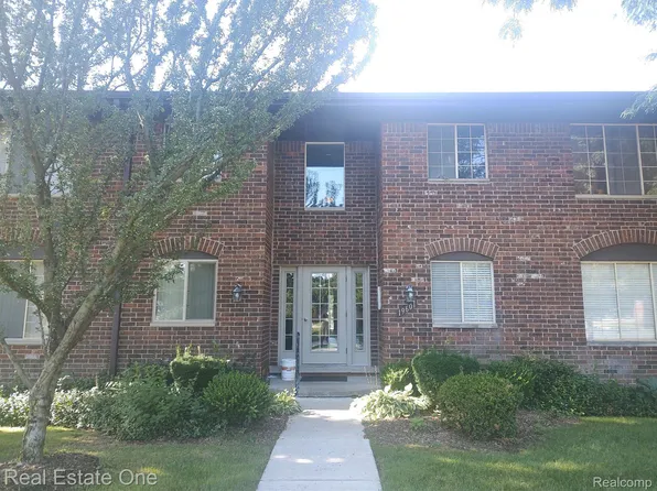 19601 W Twelve Mile Rd APT 103, Southfield, MI 48076