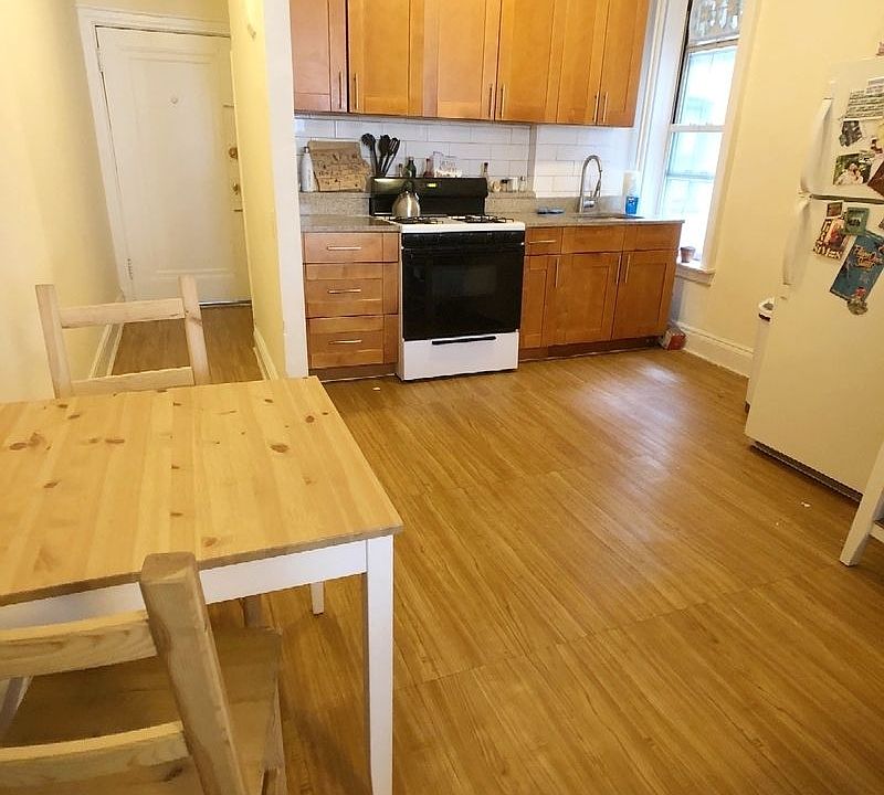 1st image of 3172 36th St APT 1R