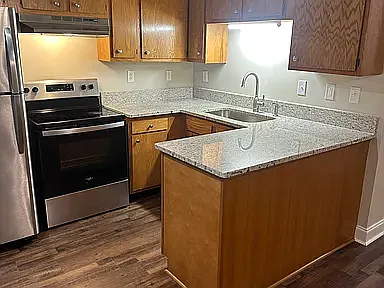 Highlander Apartments — Photo 6