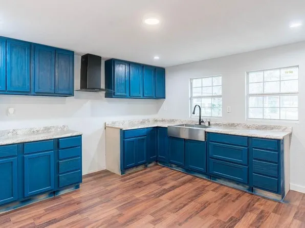 140 Anderson County Rd #362, Palestine, TX 75801