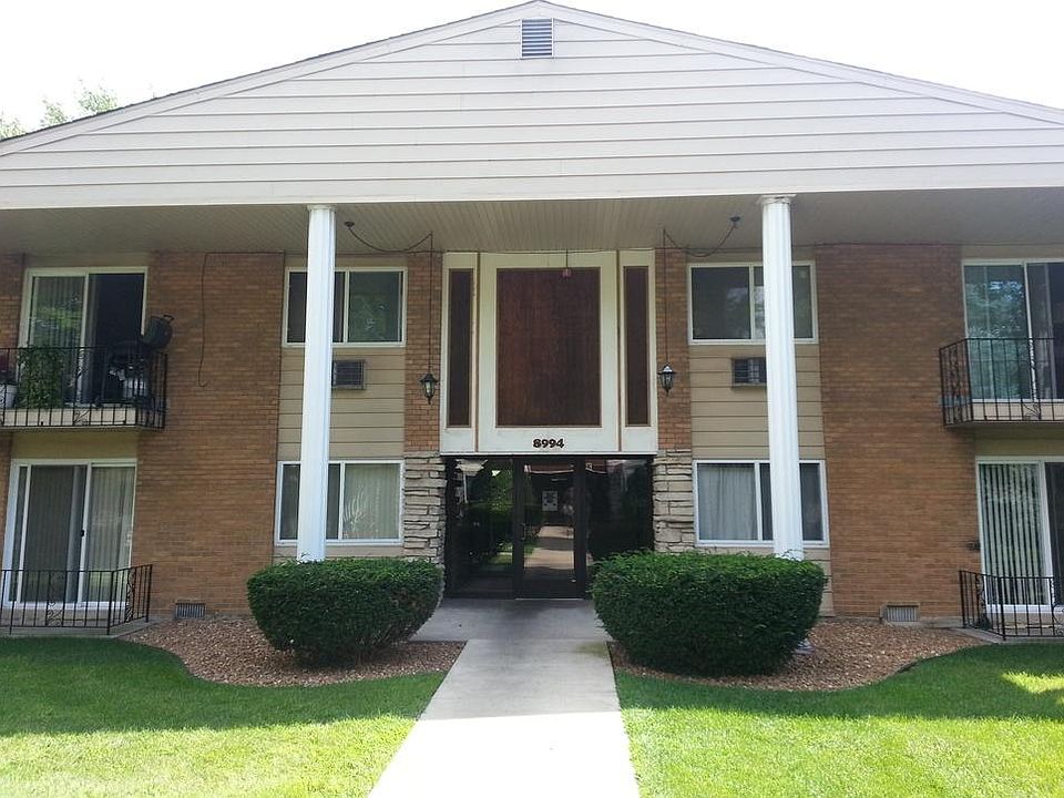 1st image of 8994 Kennedy Dr APT 1B