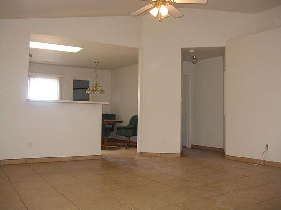 4th image of 6427 Dante Ln NW