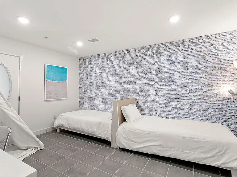 3440 Doheny Way — Photo 11