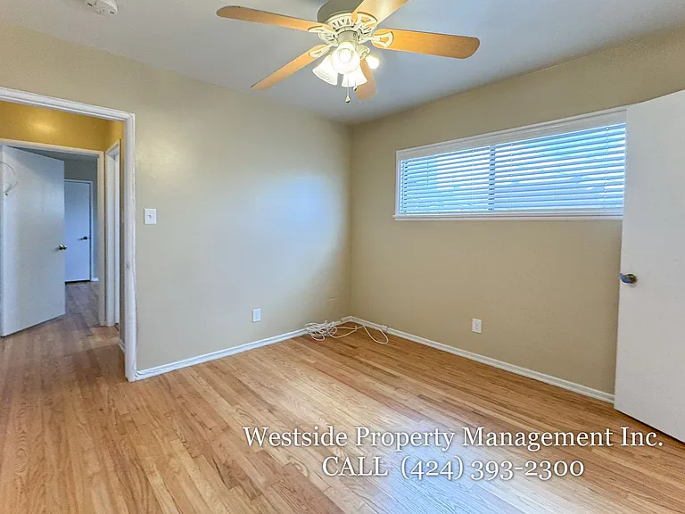 2202 W 84th Pl #3 — Photo 12