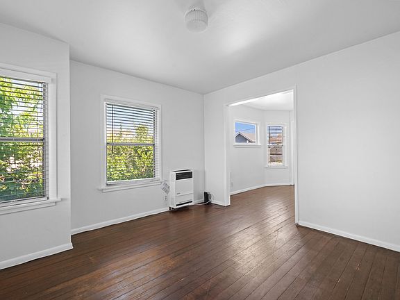 3rd image of 24 Rose Ave APT D