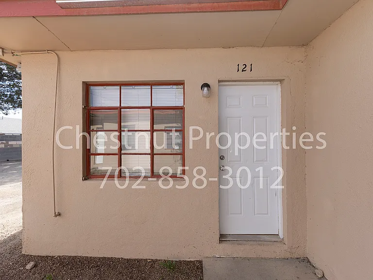 1205 Cherry St #B — Photo 3