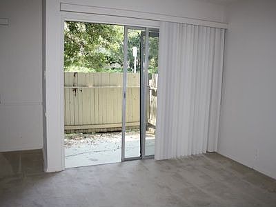 4th image of 11804 Kiowa Ave APT 2