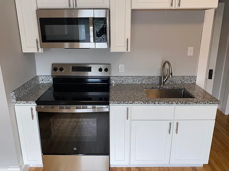 26 Pierce St #B — Photo 3