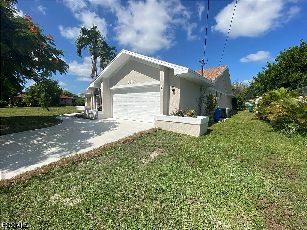 3 bed, 2.0 bath, 2371 sqft, $2,100 — Photo 4
