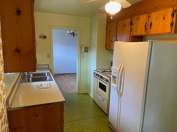 2nd image of 306 Trinkle Ave NE