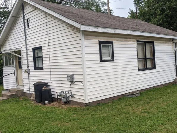 506 E Lindell St, West Frankfort, IL 62896