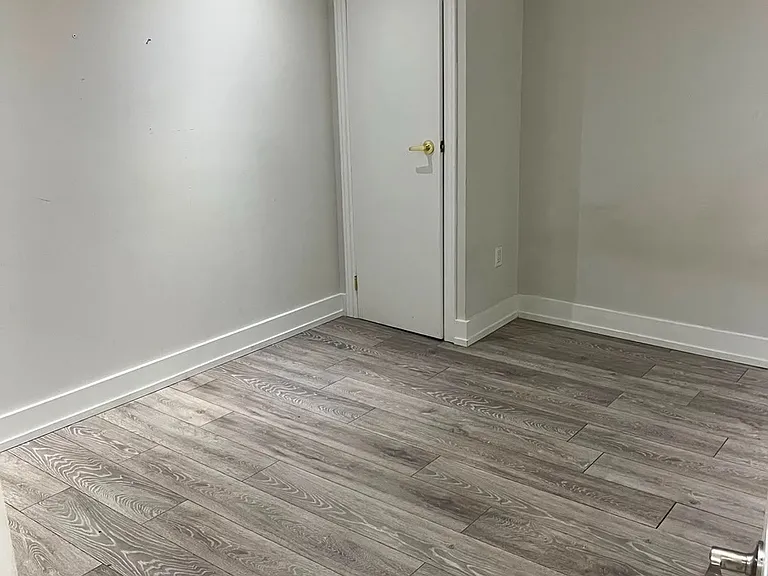 315 Millard Ave — Photo 9