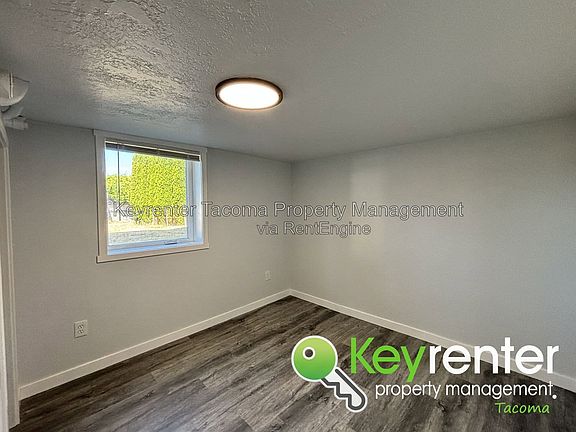 5th image of 5211 S K St