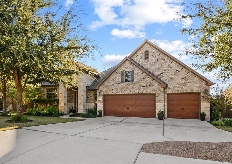 1st image of 2521 Champions Corner Dr