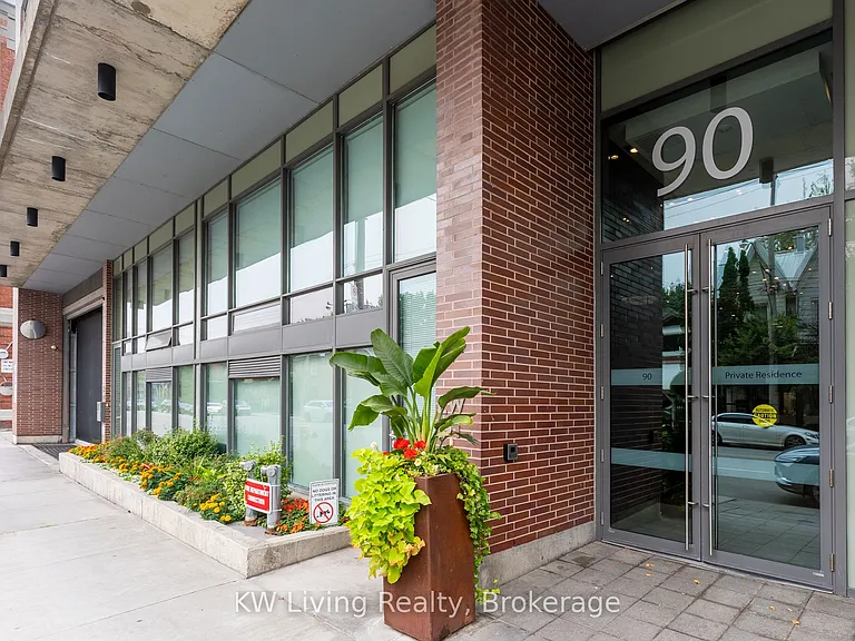 90 Broadview Ave #LW1 — Photo 5