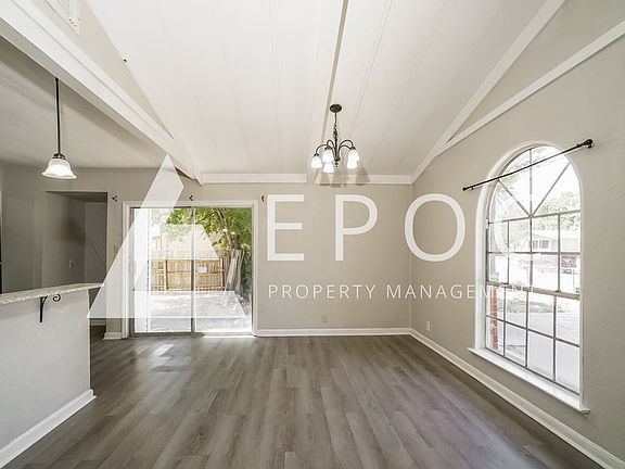 5th image of 1208 Karen Dr