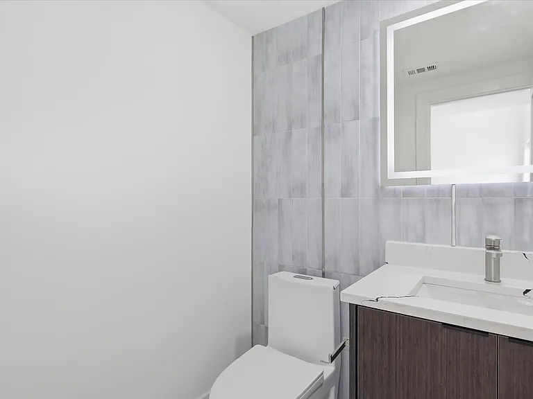2015 California Dr #104 — Photo 10