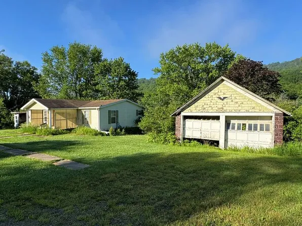 887 Barnum Rd, Eldred, PA 16731