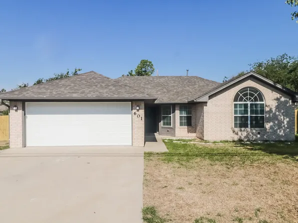 601 E 6th St, Krum, TX 76249