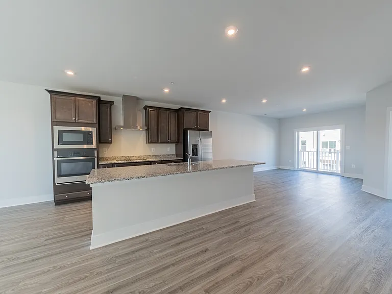 2731 Acadia Dr #B — Photo 9