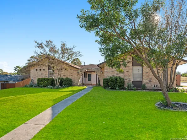 13635 Oak Breeze, Universal City, TX 78148