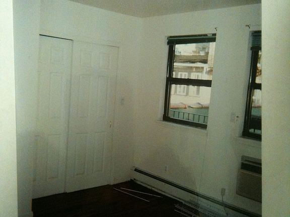 5th image of 157 Columbia St #1