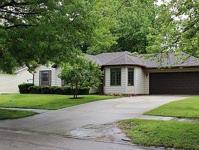 1st image of 2404 Woodlawn Dr