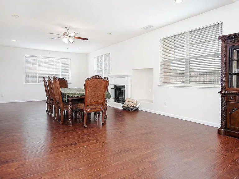 595 Birchwood Rd — Photo 13