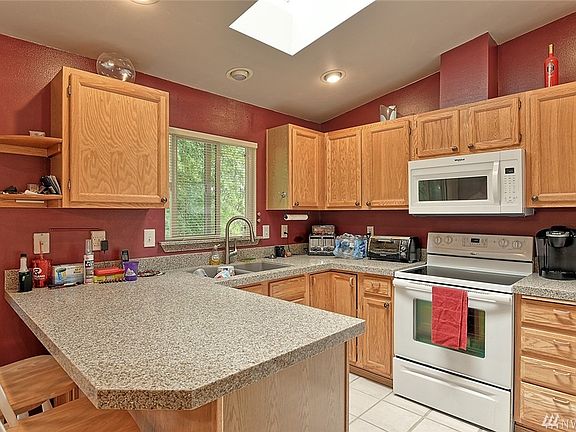 3rd image of 5328 102nd St NE