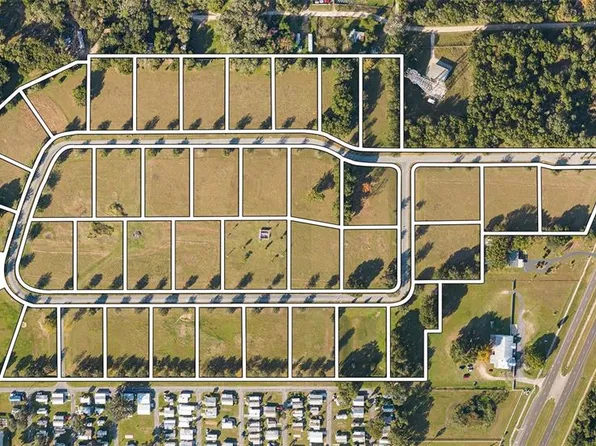 14 Hidden View Cir, Dade City, FL 33523