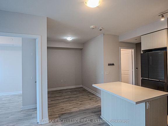 5th image of 4677 Glen Erin Dr #601