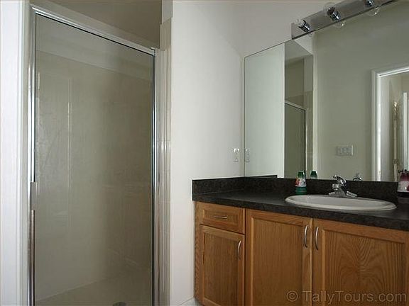 5th image of 3558 Oaks Blvd #4