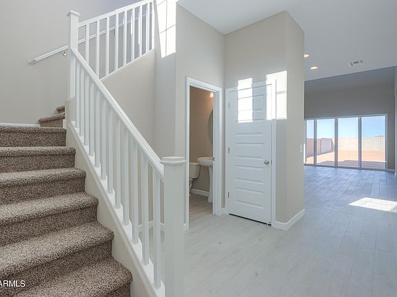 3rd image of 41058 W HILLMAN Drive