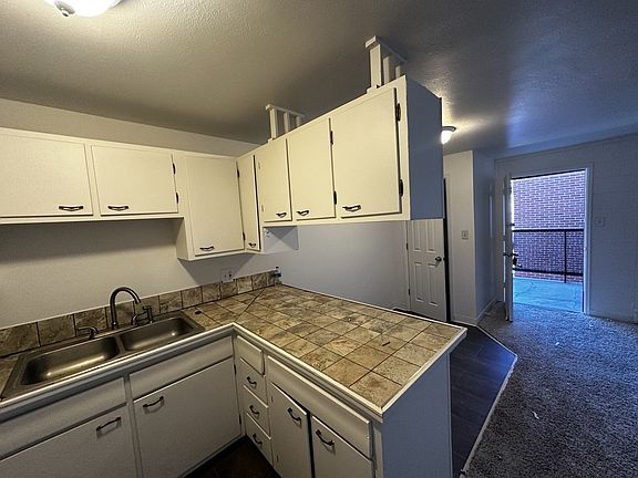 5th image of 1255 Winona Ct APT 3