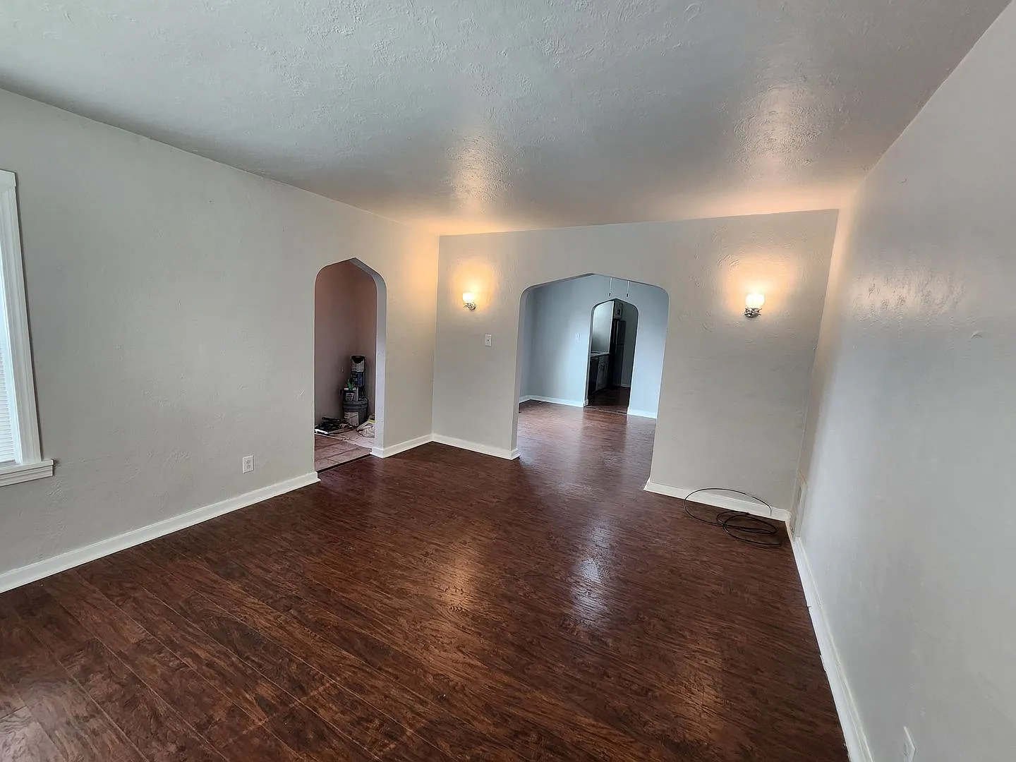 Updated 3 Bedroom 1 Bath Home Near Pittsburgh — Photo 4