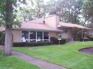 42451 N Woodbine Ave, Antioch, IL 60002