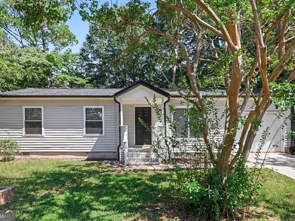 32 Westgate Park Ln, Newnan, GA 30263