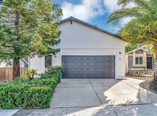 175 Brighton St, Hercules, CA 94547