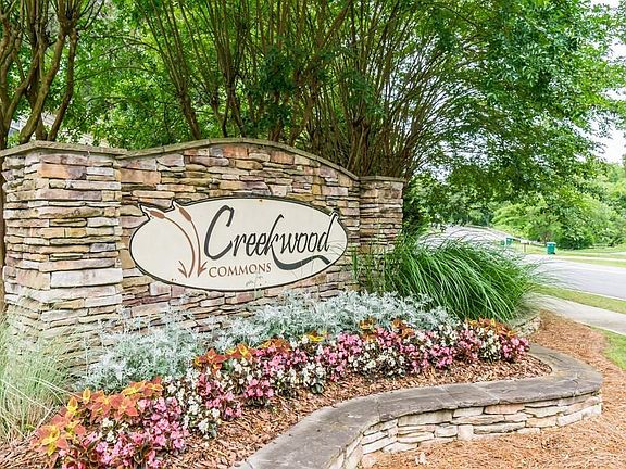 3rd image of 112 Creekwood Dr